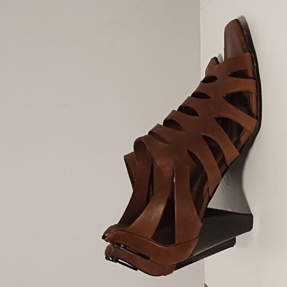 Aquatalia By Marvin K Leather Peep Toe  Heels